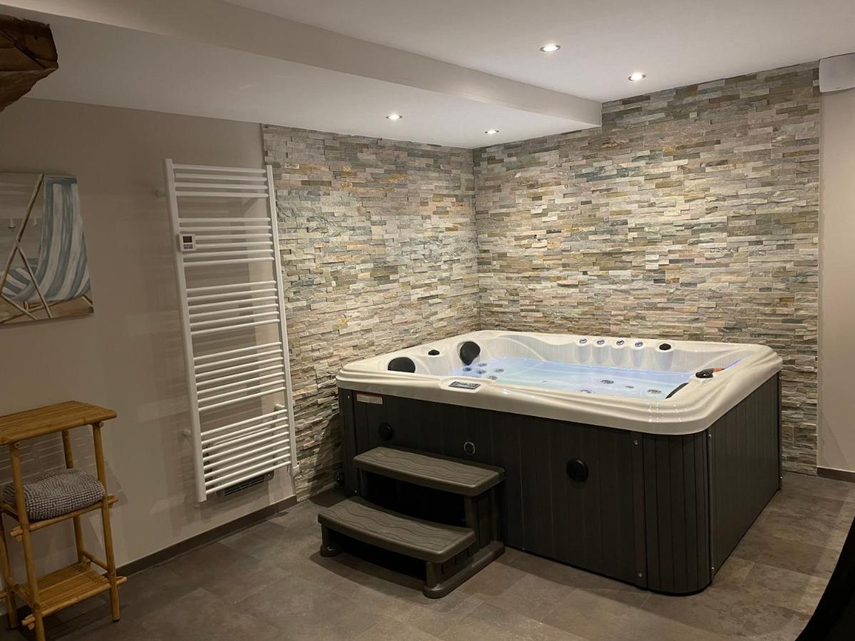 Chambres D Hotes Avec Piscine Et Spa La Foliere Saumur Villebernier Exterior foto