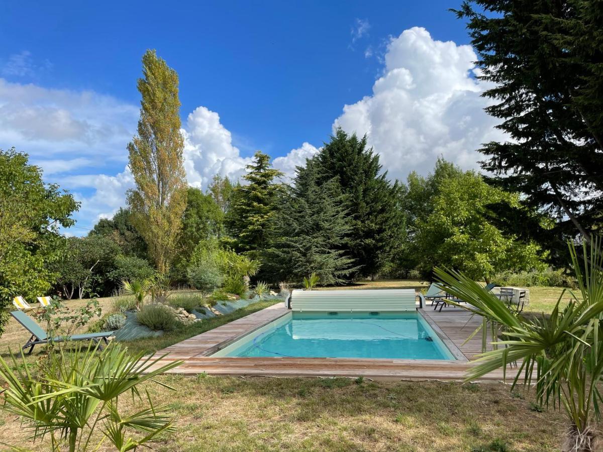 Chambres D Hotes Avec Piscine Et Spa La Foliere Saumur Villebernier Exterior foto